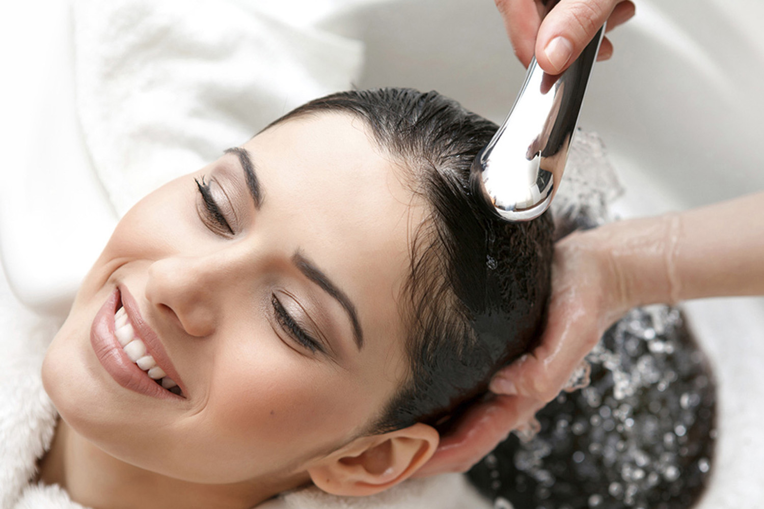 Cách chăm sóc tóc rụng, yếu, hư tổn đúng quy trình tại nhà